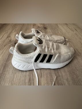 Kid adidas shoes